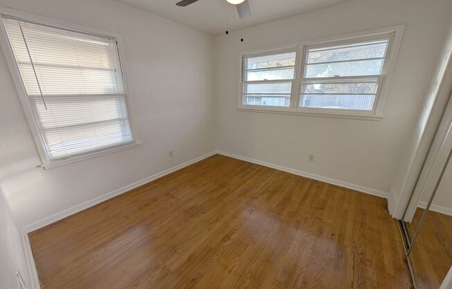 2 beds, 1 bath, $1,200