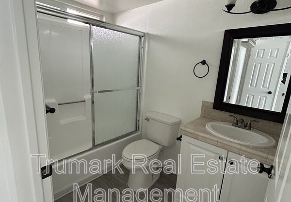 1122 E. Elk Ave.