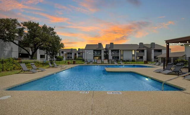 145 West Pioneer Parkway