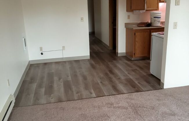 #125 GARDEN MANOR APTS