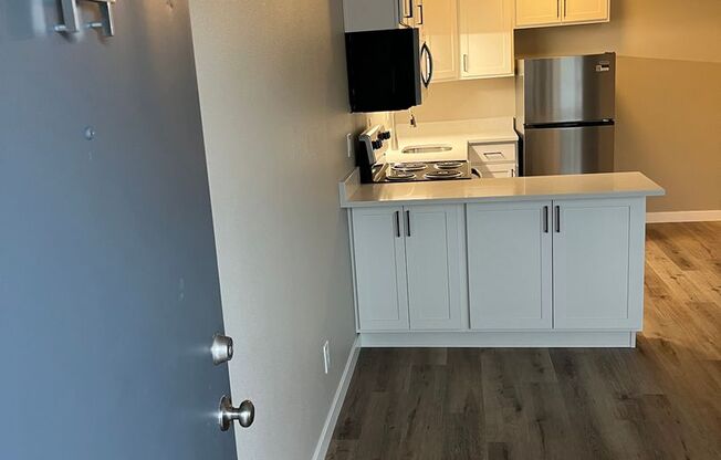 1 bed, 1 bath, 475 sqft, $1,395, Unit 14