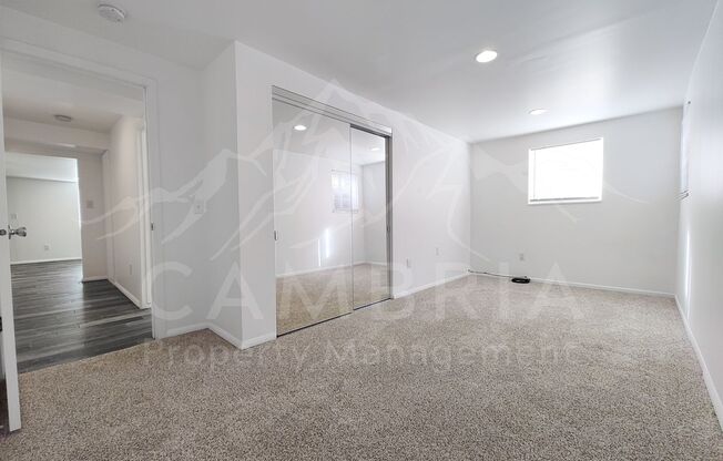 2 beds, 1 bath, 1,000 sqft, $1,380, Unit 5076 B