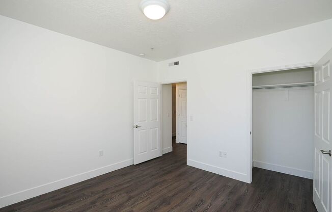 2 beds, 1 bath, $1,395