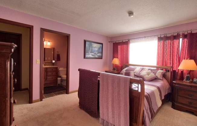 1515 207th Place NE
