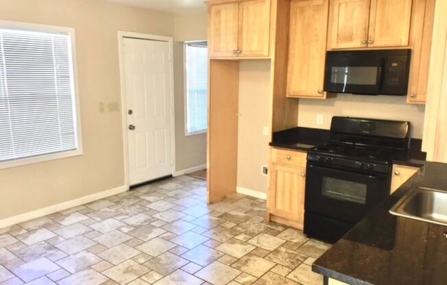 Great 3 bed 1.5 bath House with Garage in Richmond -- COMING SOON !!!