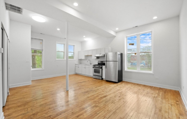 1309 S KOMENSKY AVE