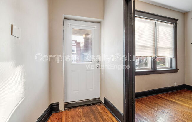 3001 S COMPTON AVE