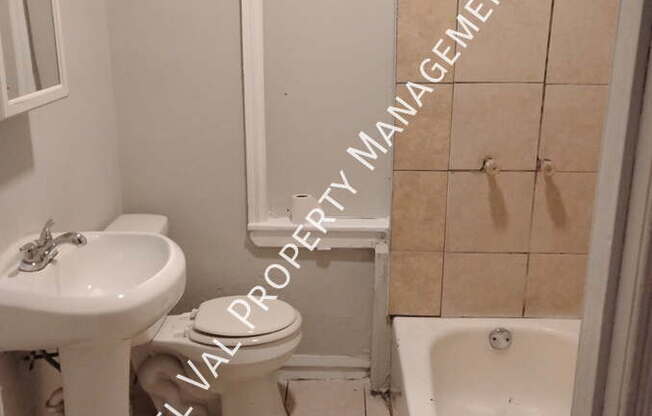 1323 N 49 ST