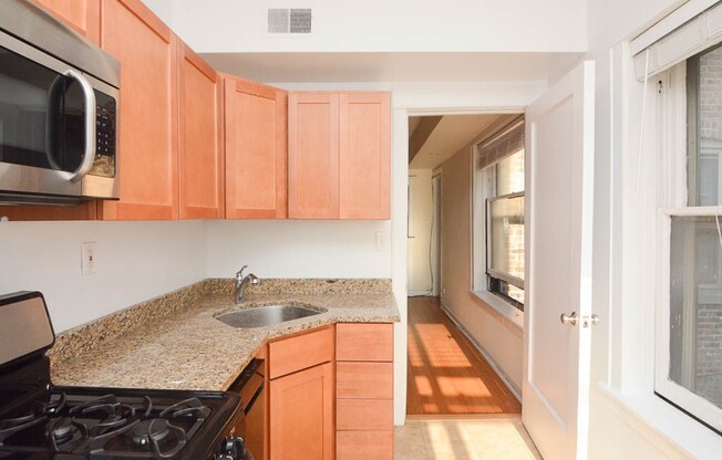 2657 Saint Louis