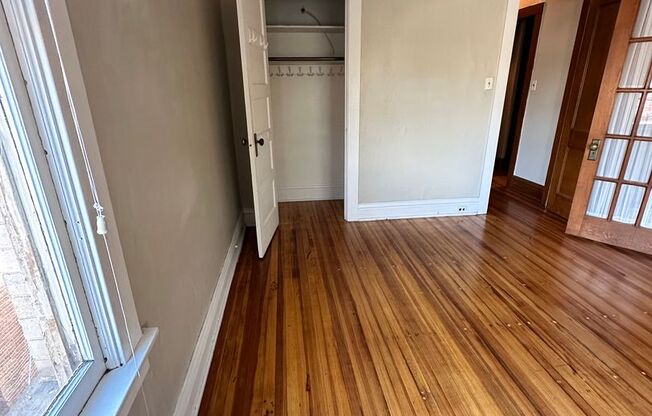 1 bed, 1 bath, $1,500, Unit C