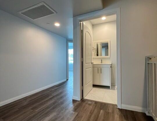 3 beds, 2.5 baths, 1,800 sqft, $3,950, Unit 3