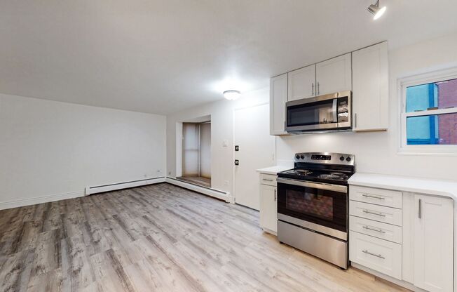 1355 N Gaylord St #2