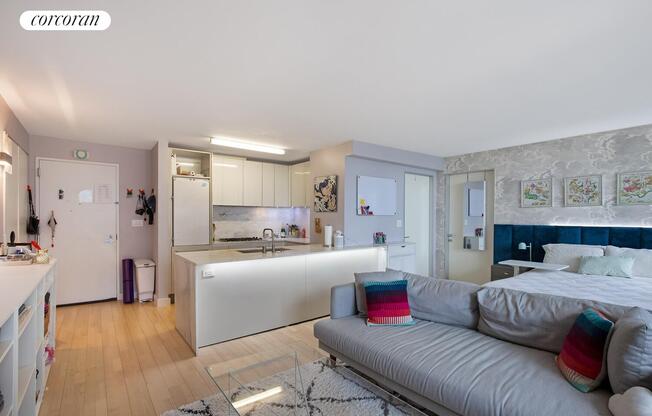 1 bed, 1 bath, 569 sqft, $4,500, Unit 32L