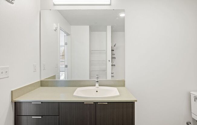 1 bed, 1 bath, 653 sqft, $1,825, Unit 205