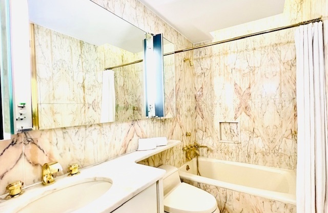 3 beds, 3.5 baths, 2,441 sqft, $20,000, Unit 35H36H