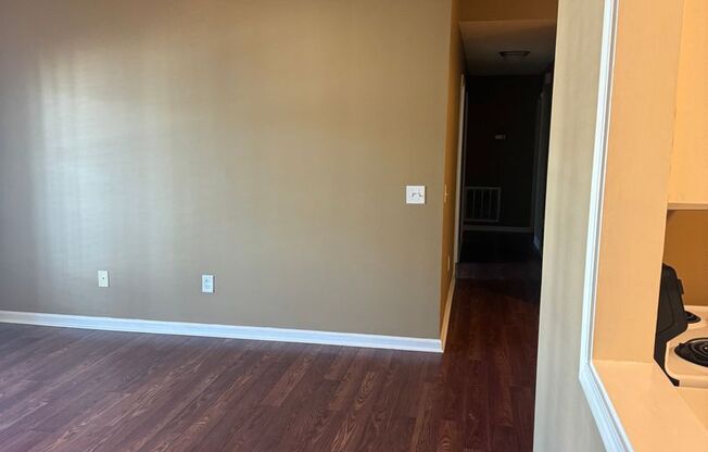 2 beds, 2 baths, $1,350