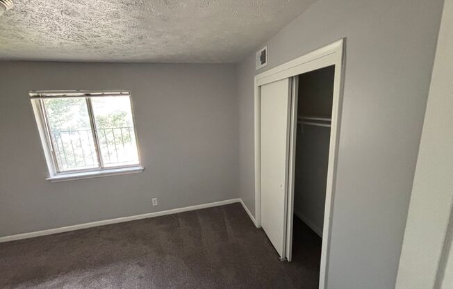 2 beds, 1 bath, 815 sqft, $897, Unit 2111-5M