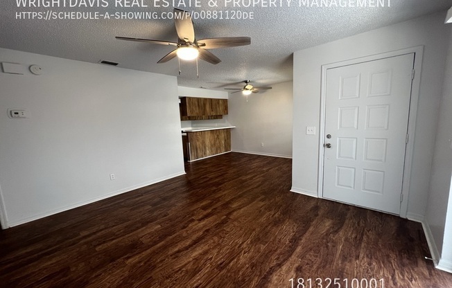3151 BLOOMINGDALE VILLA CT