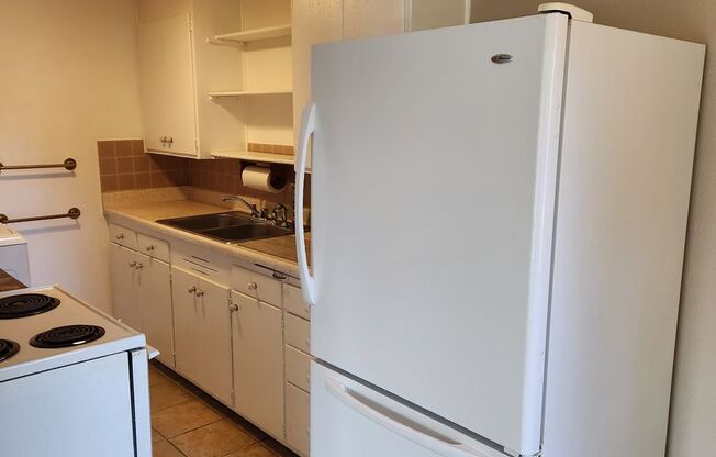 Spacious Lower Level Apartment Ready For Rent!!