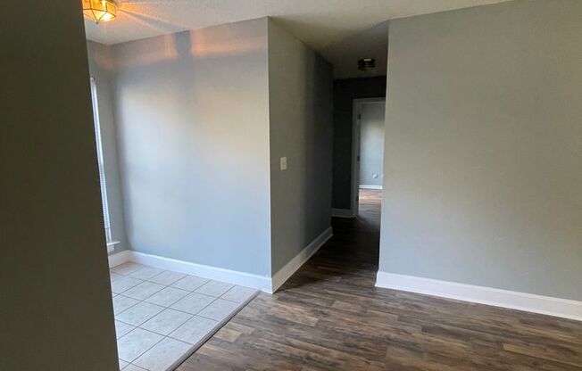 2 beds, 1.5 baths, $1,400