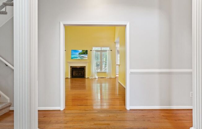 5BR/3BA with Fresh Paint and New Carpet in Joliff Woods
