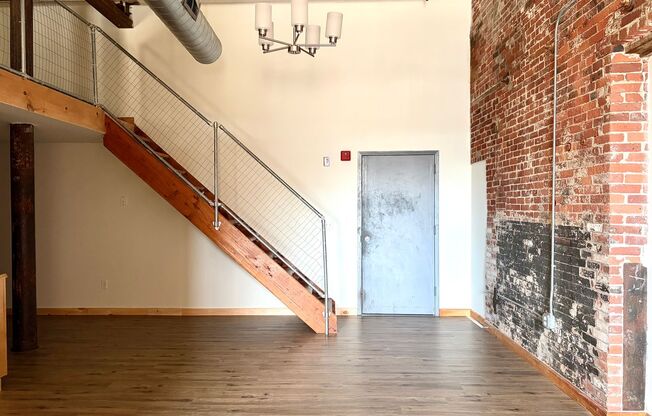 1 bed, 1 bath, 847 sqft, $1,600, Unit 5201