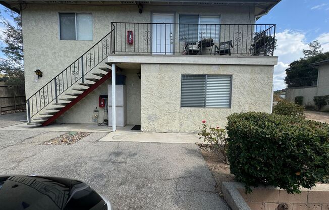 2 beds, 1 bath, 850 sqft, $1,875, Unit #F