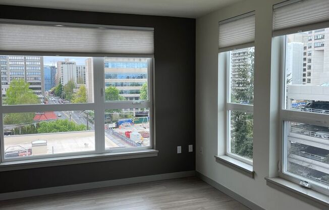 1 bed, 1 bath, 737 sqft, $2,075, Unit 612