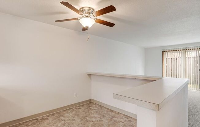2 beds, 1.5 baths, 1,100 sqft, $1,750, Unit 35