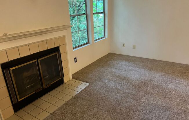 Convenient East Bremerton Condo