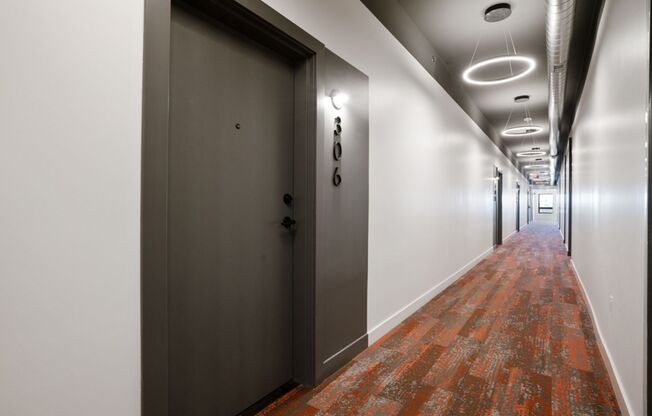 1 bed, 1 bath, 694 sqft, $1,475, Unit 306