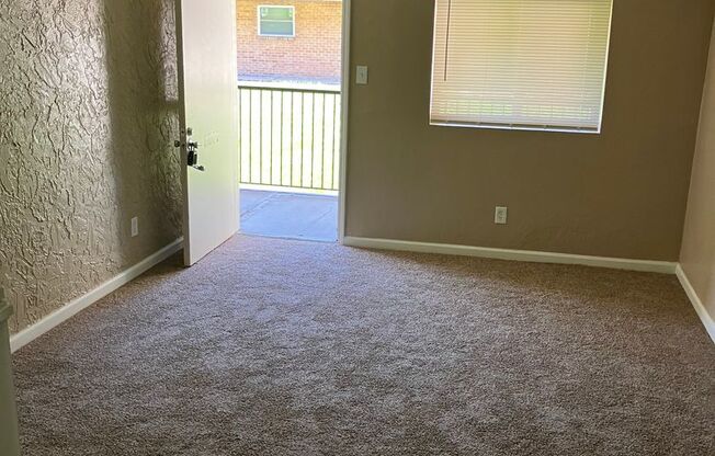 2 beds, 1 bath, 750 sqft, $750, Unit 9640 C11