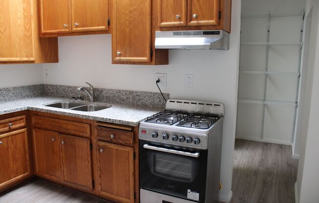 1 bed, 1 bath, 558 sqft, $2,000, Unit Unit 6