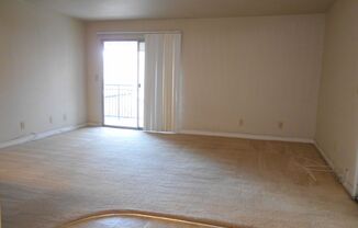 2 beds, 1 bath, $1,195, Unit # 158