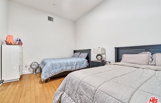 2 beds, 2 baths, 1,690 sqft, $3,800, Unit 405