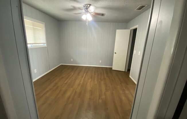 1 bed, 1 bath, 700 sqft, $685, Unit H