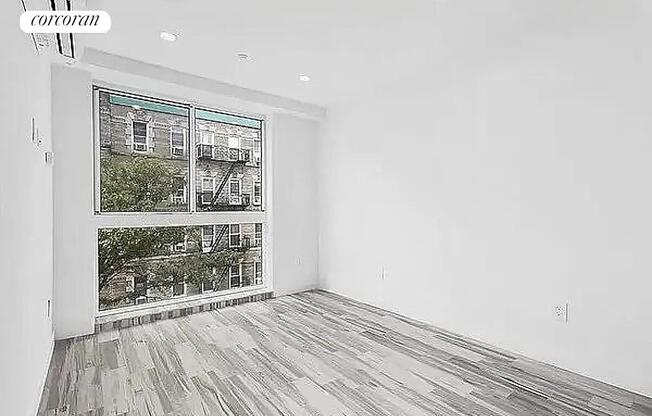 517 W 134 ST