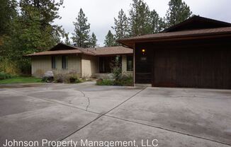 5708 S. Meadow Lane