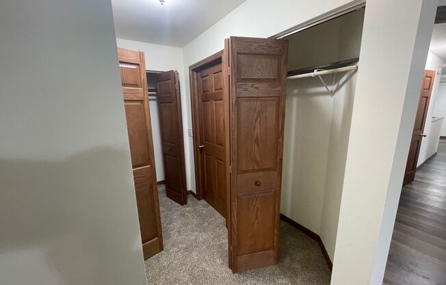 2 beds, 2 baths, 1,040 sqft, $1,595, Unit 3148-205