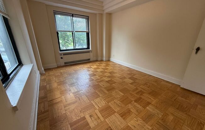 1 bed, 1 bath, $1,145, Unit 102