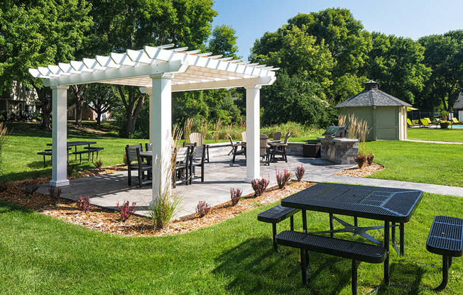 Birch Lake Townhomes - Patio
