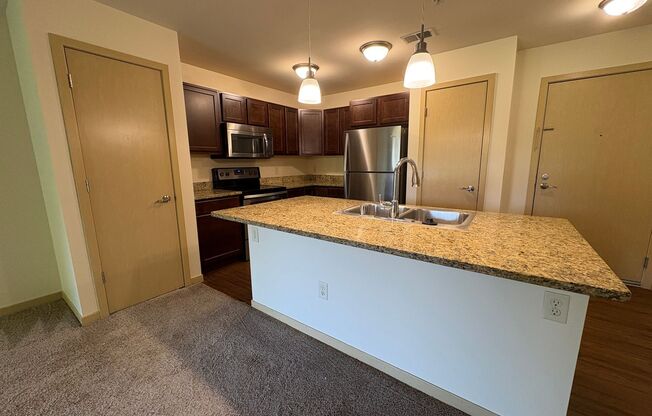 1 bed, 1 bath, 770 sqft, $1,395, Unit 4320-310