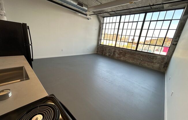 Studio, 1 bath, 362 sqft, $999, Unit 239