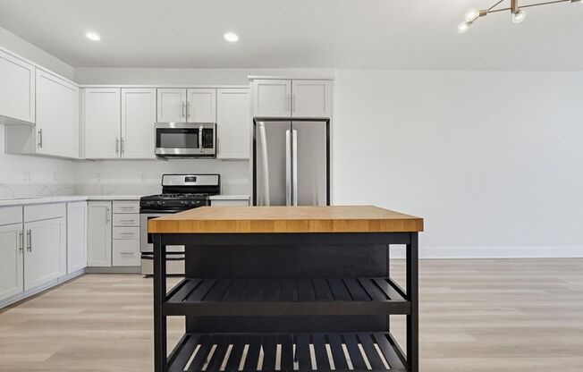 2 beds, 2 baths, 1,127 sqft, $3,500, Unit 308
