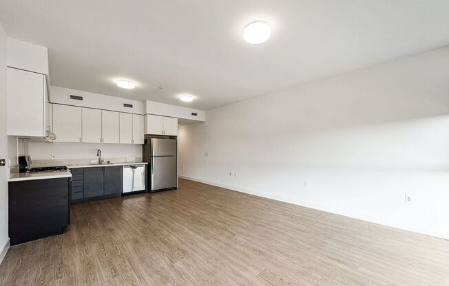 4435 Piedmont Avenue Unit 404