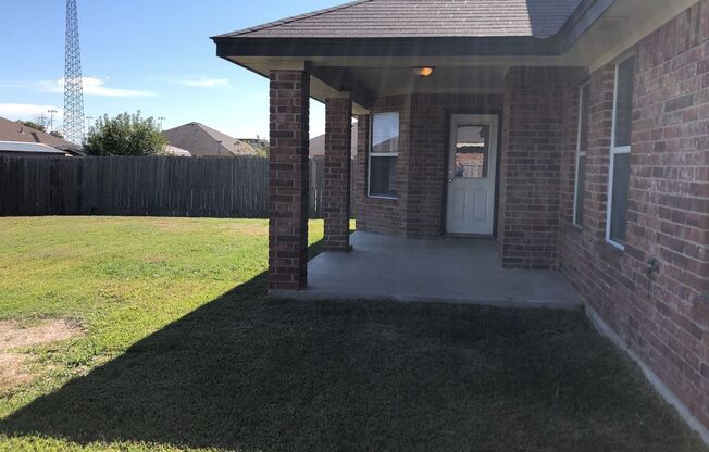 4 beds, 2 baths, $1,750