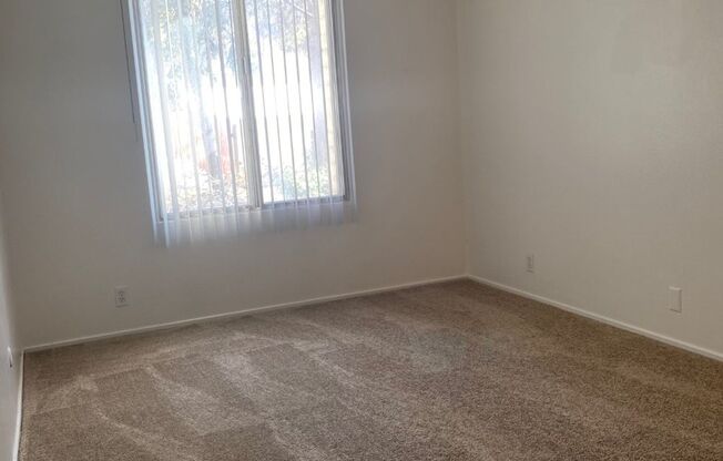 1 bed, 1 bath, 700 sqft, $995, Unit 07A