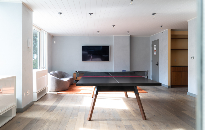 1 bed, 1 bath, 730 sqft, $5,850, Unit 6G