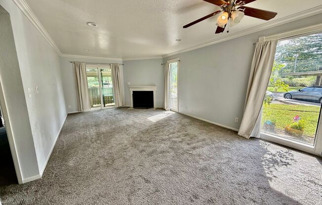 2 beds, 1.5 baths, 958 sqft, $2,000, Unit Condo