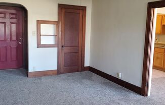 1 bed, 1 bath, 700 sqft, $695, Unit #104